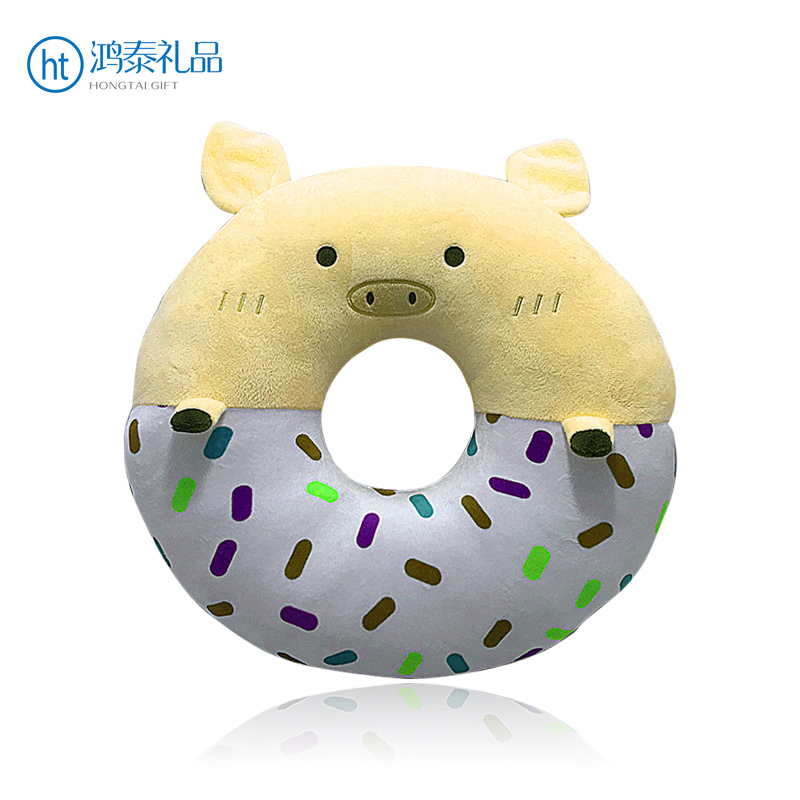 抱枕-卡通猪护颈枕汽车抱枕定制
